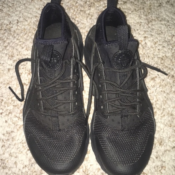 Black hurraches - Picture 5 of 5